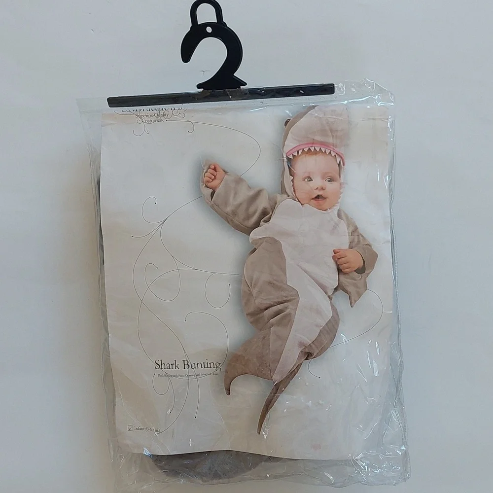 🦋Underwraps Shark Bunting baby costume NIB